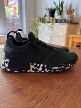 Adidas NMD_R1 Color Splash Shadow Green GY4285 Parley GS 6Y